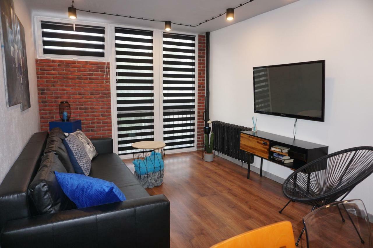 Apartamento Metro Rondo Onz *