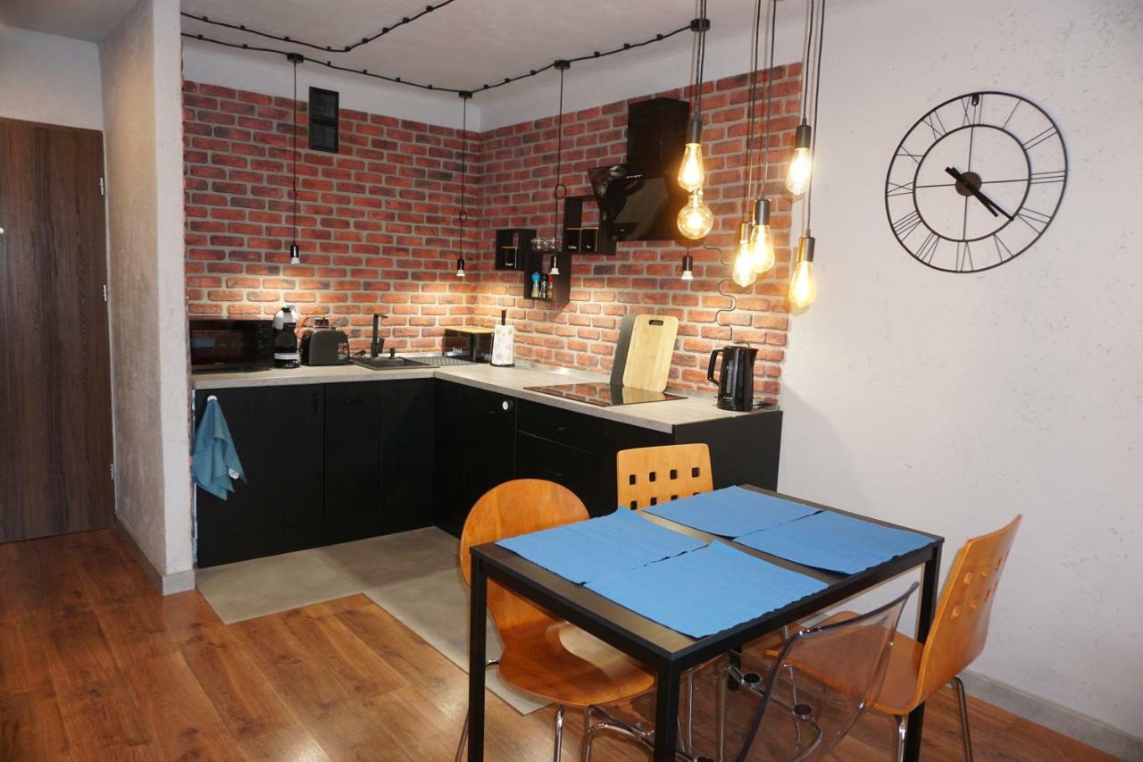 Metro Rondo Onz Apartamento
