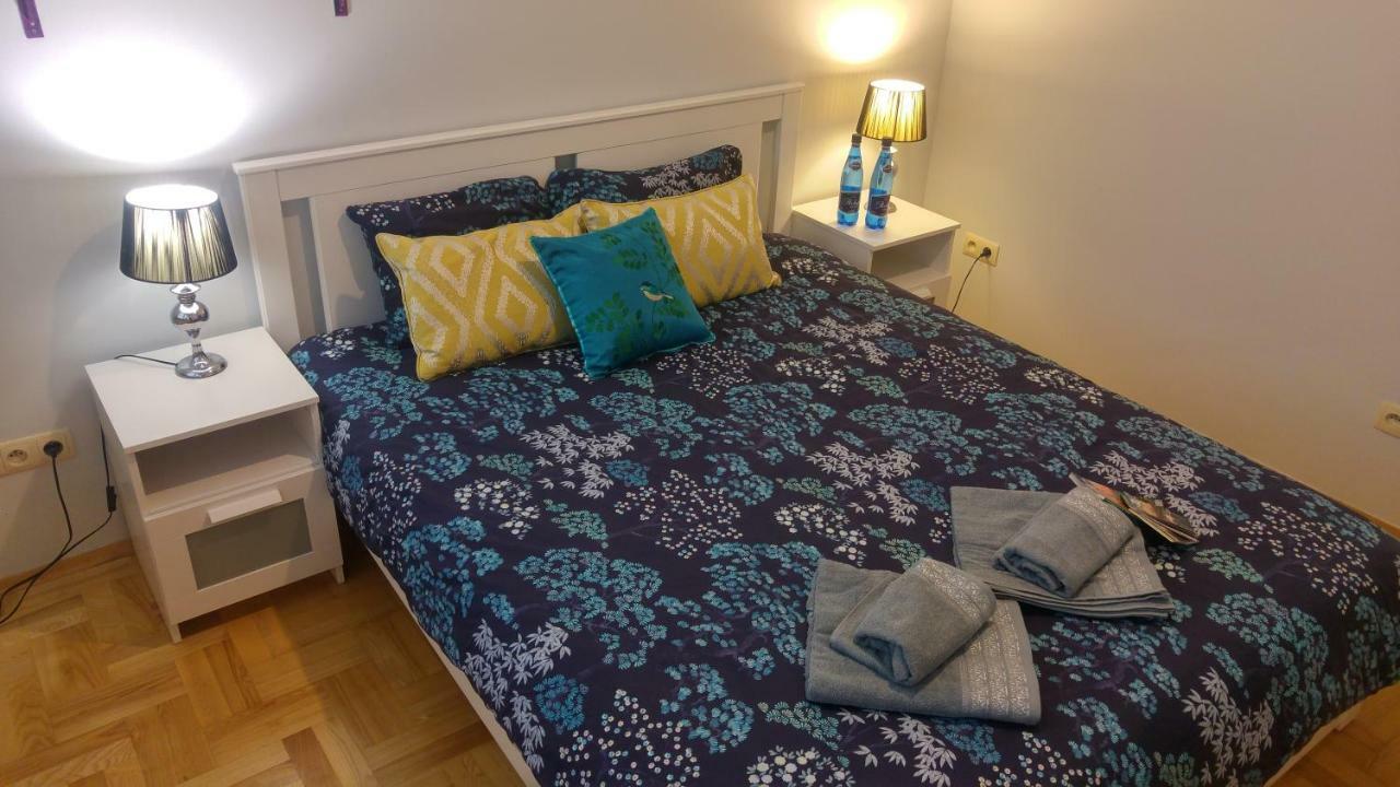 Rent0nline Hoza Center Metro * Warsaw