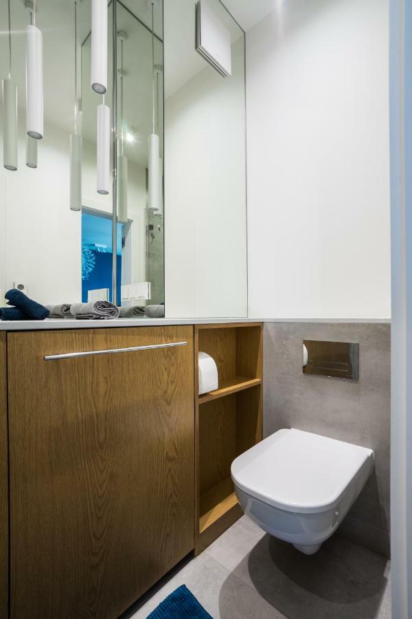 Vipwarsawapartments Amber Mennica *