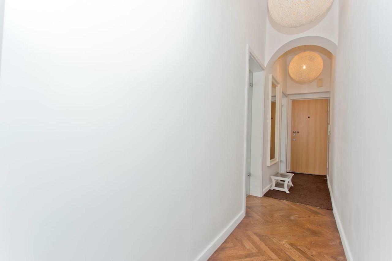 Apartment Luxury And Comfortable- Golden Apartments- Royal Street Warsaw