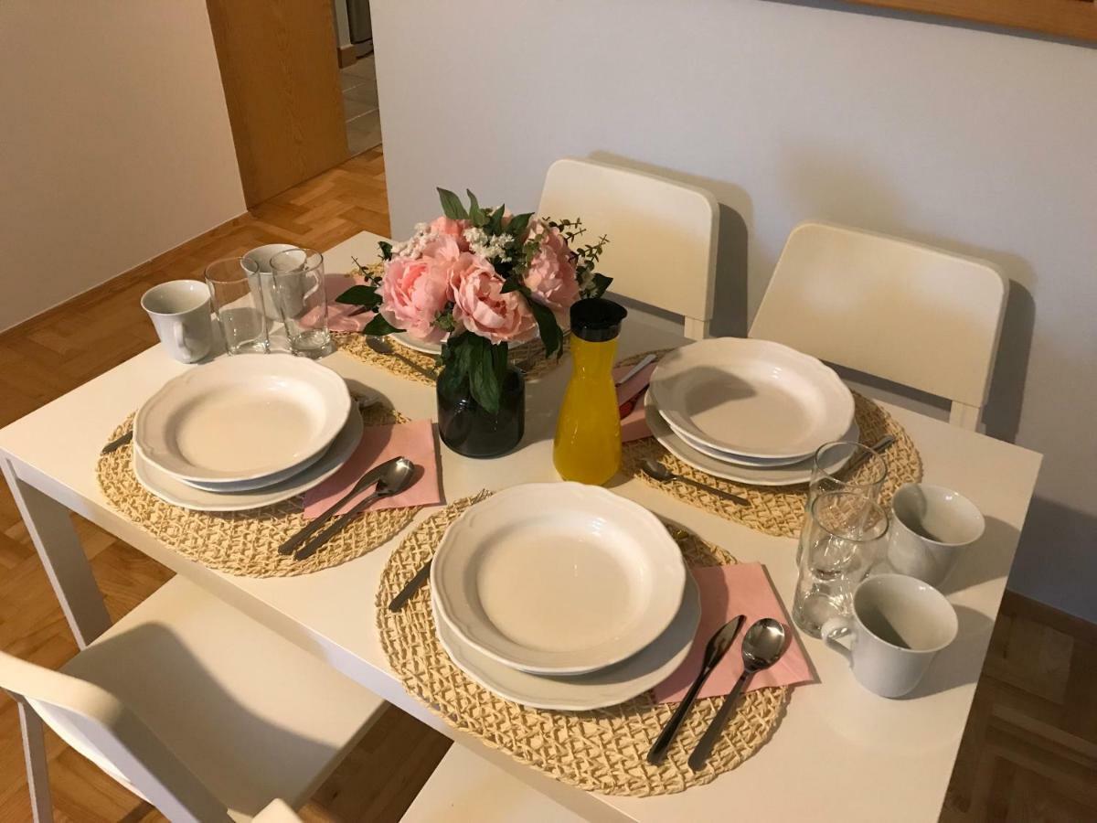 Rent0nline Hoza Center Metro *