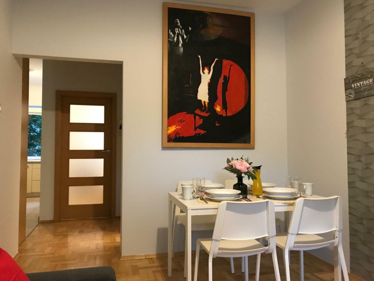 Apartment Rent0nline Hoza Center Metro Warsaw