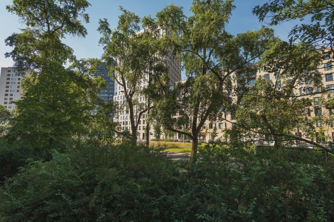 Apartment Mieszkanko Na Stawki Netflix