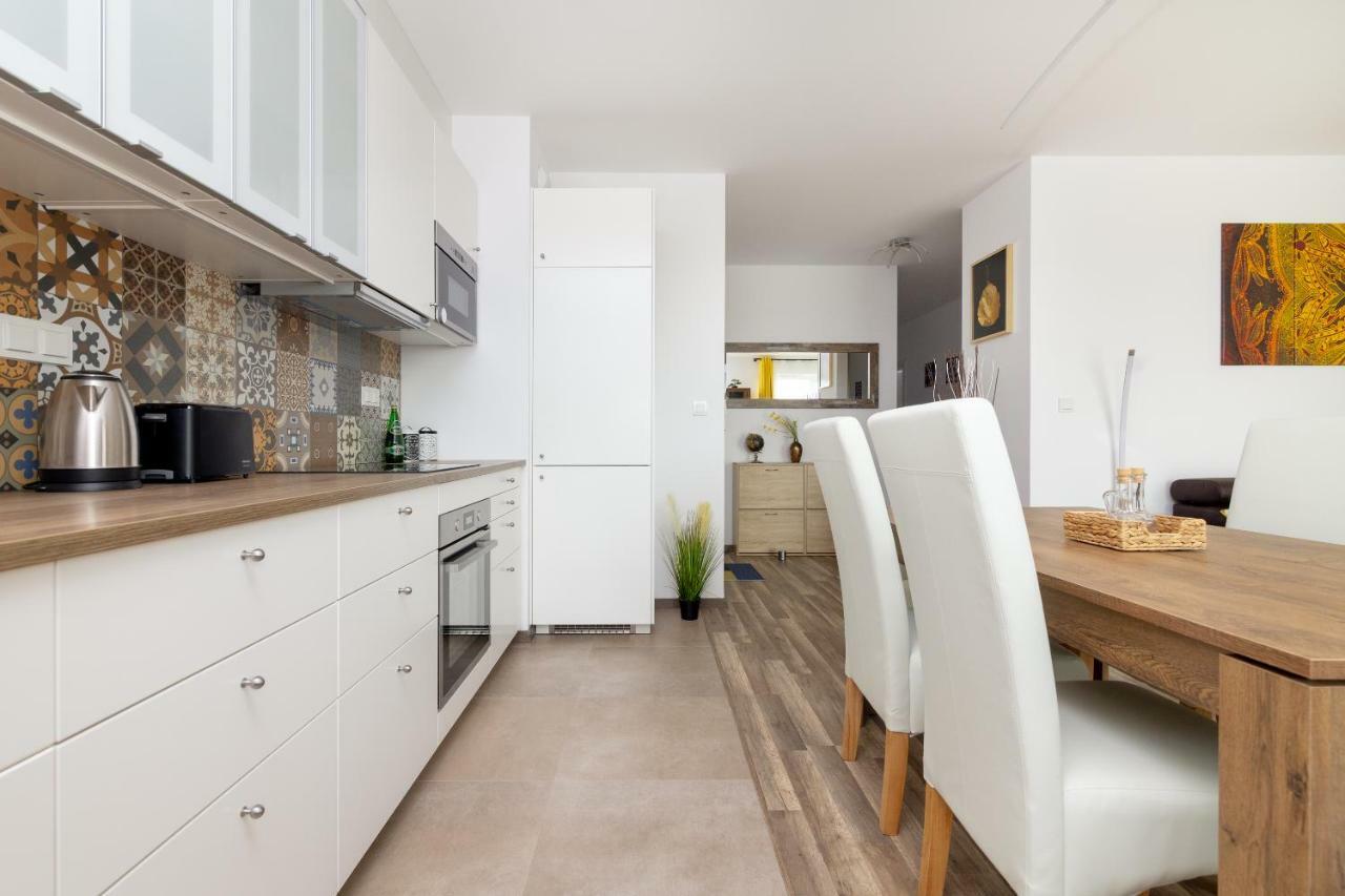 Airport 3-bedroom *