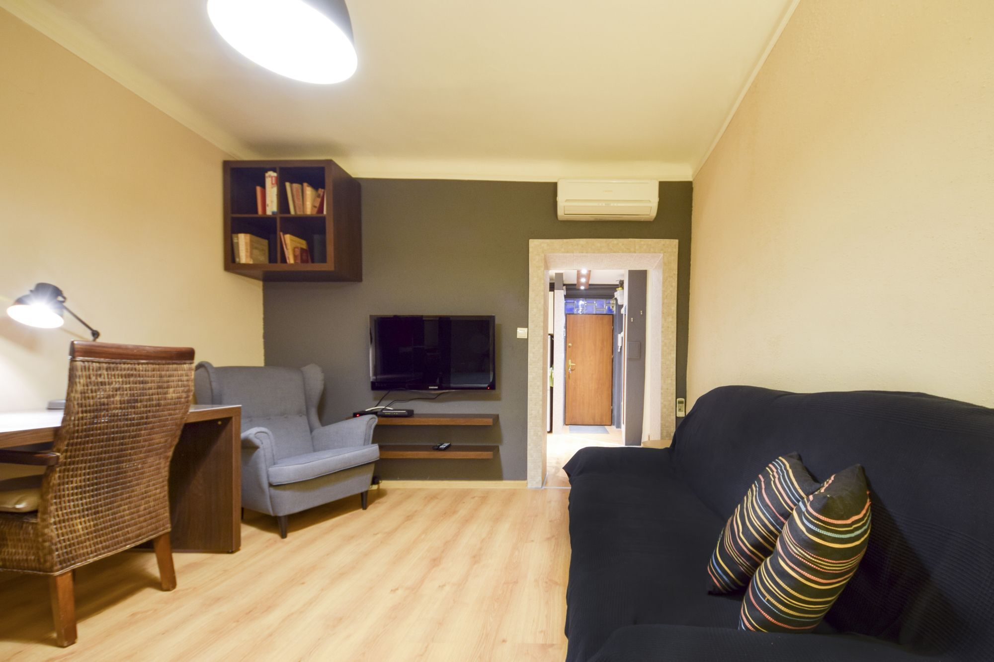 Shortstaypoland Leszno Apartment *