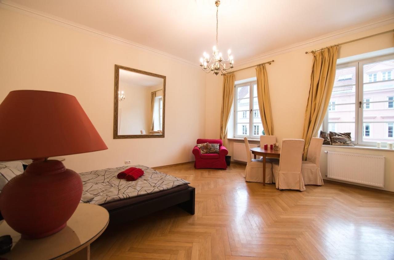 Apartment Charme De Warsaw