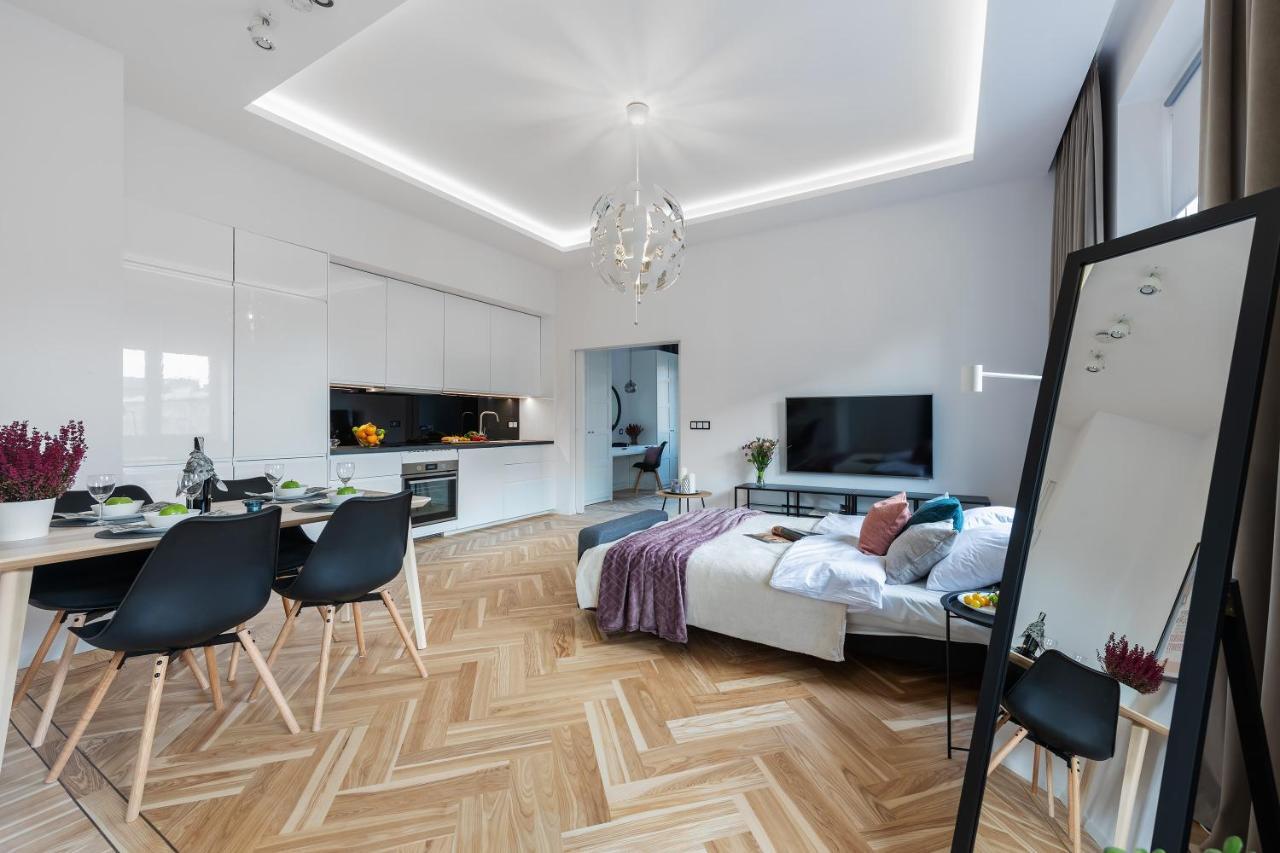 Marszalkowska 15A -P&O Serviced Apartments Warsaw