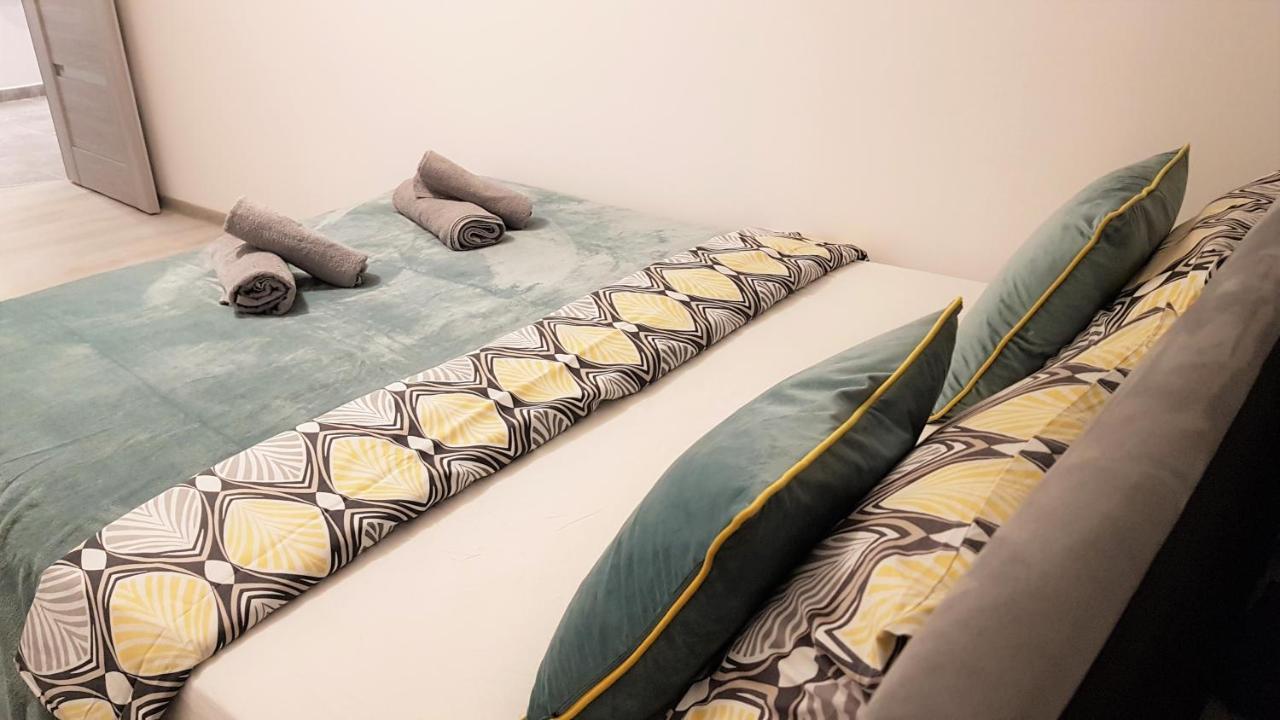 Centrum Warszawy Klimatyzacja Ac W Salonie I Wentylator W Sypialni -City Center The Best Places Apartment