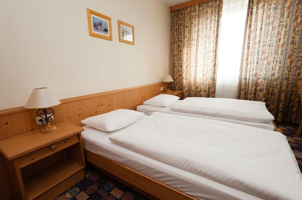 Partner Hotel 3*