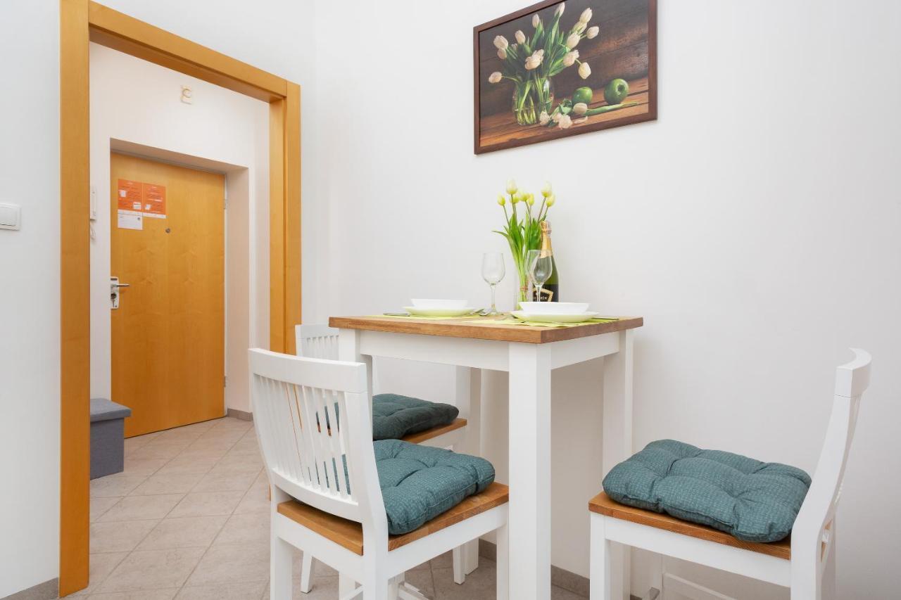 Apartamento Warecka By Renters Varsóvia