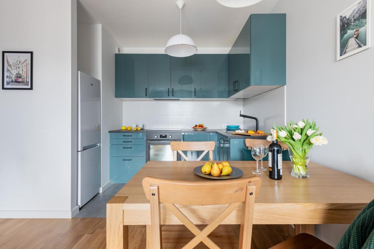 Zachodnia Station Serviced Apartment *