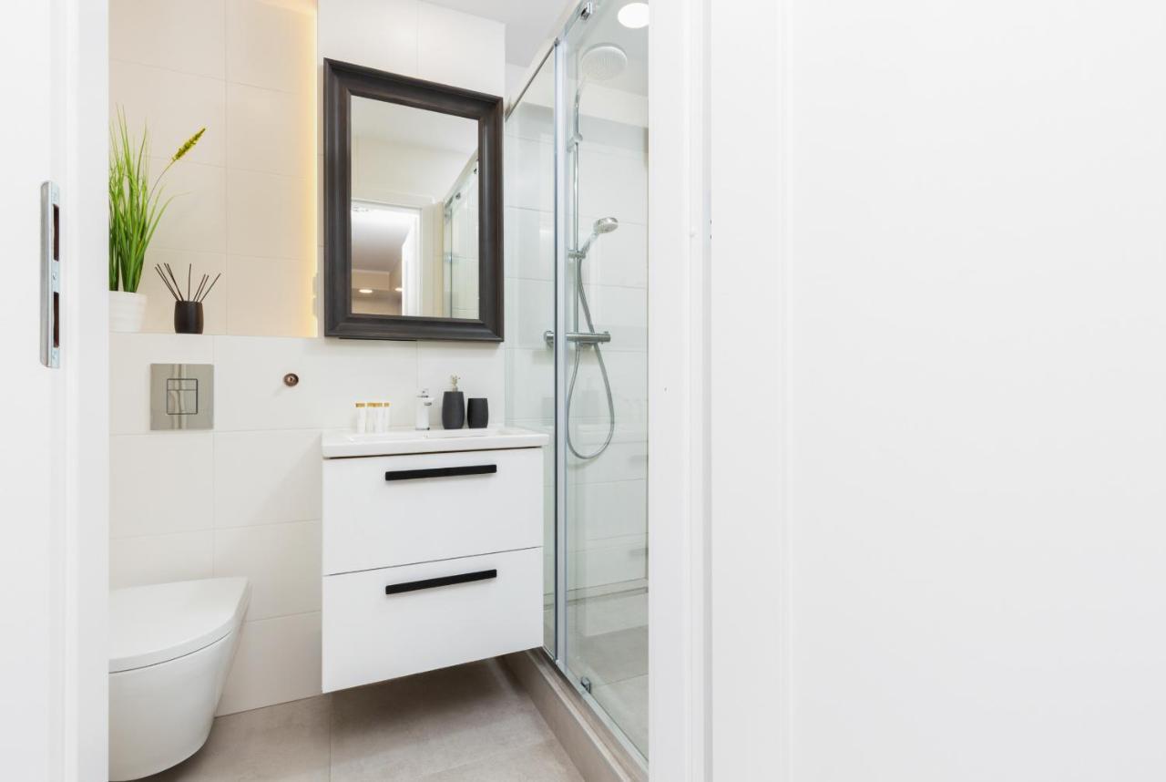 Apartment Krolewska By Renters Warsaw