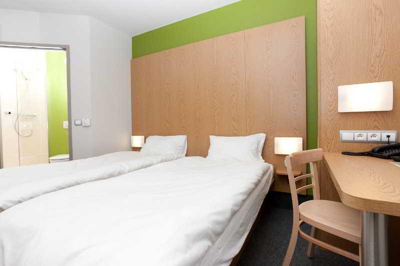 Warszawa-okecie Hotel Warschau