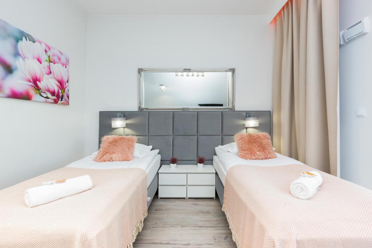 Apartment With Parking Business Center By Renters
