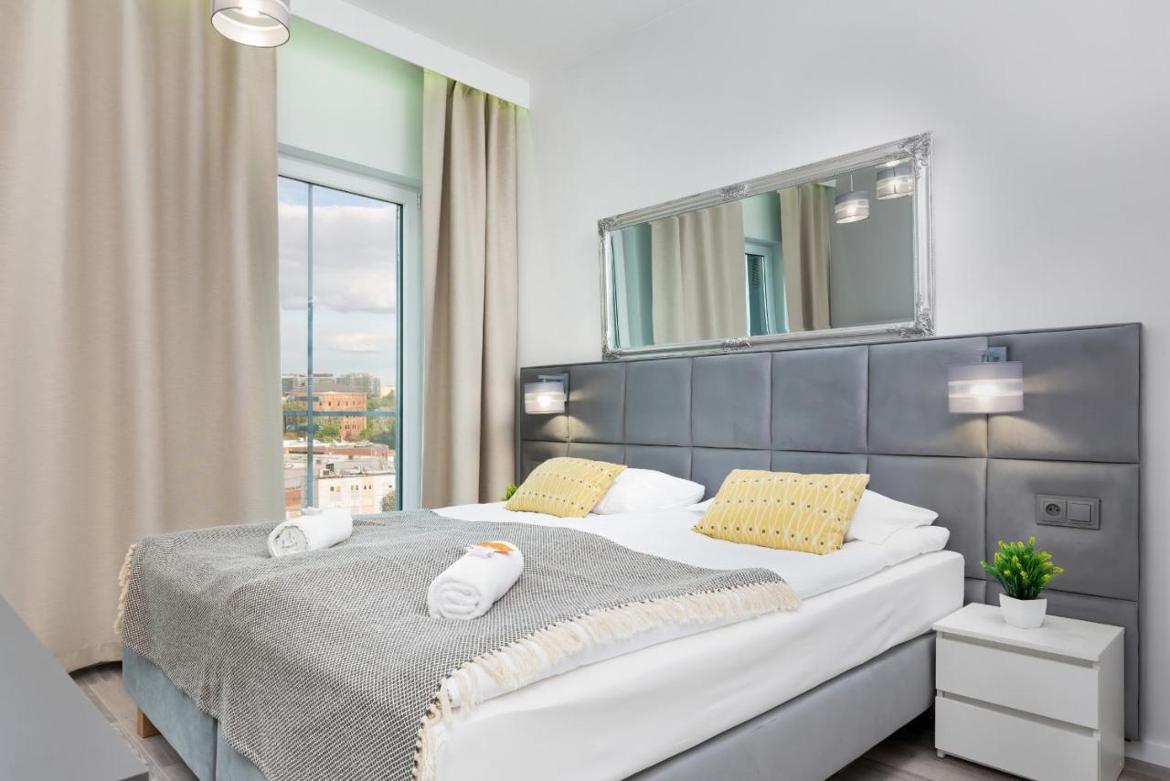 With Parking Business Center By Renters *