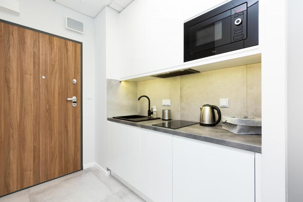 With Parking Business Center By Renters Apartment