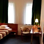 Hotel Zlote Deby