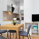Apartment Warsaw Pulawska By Noclegi Renters