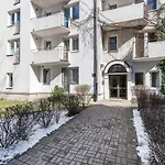 Rent Like Home - Sniadeckich 17A