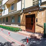 Rent Like Home - Wilcza 22A