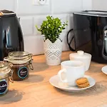 Rent Like Home - Sniadeckich 17A