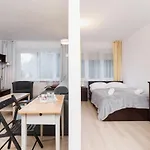 Apartments Warsaw Podlesna By Renters