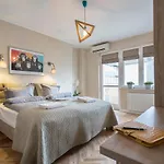 Nowogrodzka 38 Serviced Apartments