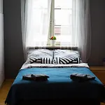 V Hostel