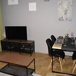 Under Castle Apartment