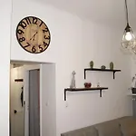 Under Castle Apartment