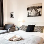 Powisle Superior Apartment