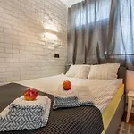 Apartment Strict Warsaw Center - Metro,Free Parking