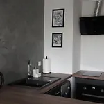 Silver Apartment In Wilanow