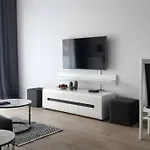Lux Apartment Close To Medicover And Paley