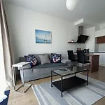 Cozy Apartment In Wilanow