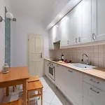 Sleepwithus Orla 6 Apartment
