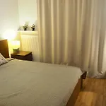 Wilanow Apartment Close To Town Hall And Palace