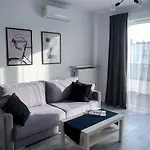 Wygodny Apartament Mokotow Sluzewiec Ul Cybernetyki