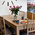 Jana Kazimierza 57 Serviced Apartments