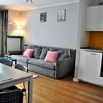 Prudentia Apartments Wiatraczna