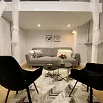 Adele Old Town Apartment