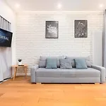 Piekna Apartament By Your Freedom