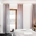 Pawia P&O Serviced Apartments