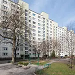 Labo Apartment Metro Plocka
