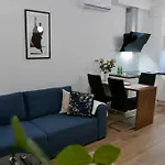 Oś Królewska - Modern Apartment in Wilanów