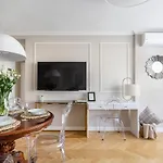 Glam Apartments City Center