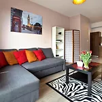 Airport Okecie Klobucka P&O Serviced Apartments