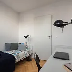Kredytowa Apartment - Downtown