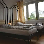 Labo Apartment Metro Wierzbno